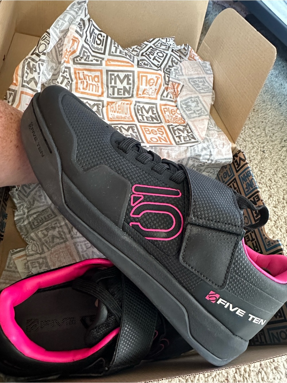 Hellcat Pro Black/Pink clip in bike  Shoe